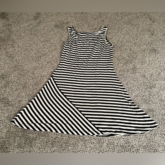 CALVIN KLEIN 10 M Asymmetrical Black & White Striped Knit Tank Dress R $69 - Picture 7 of 9